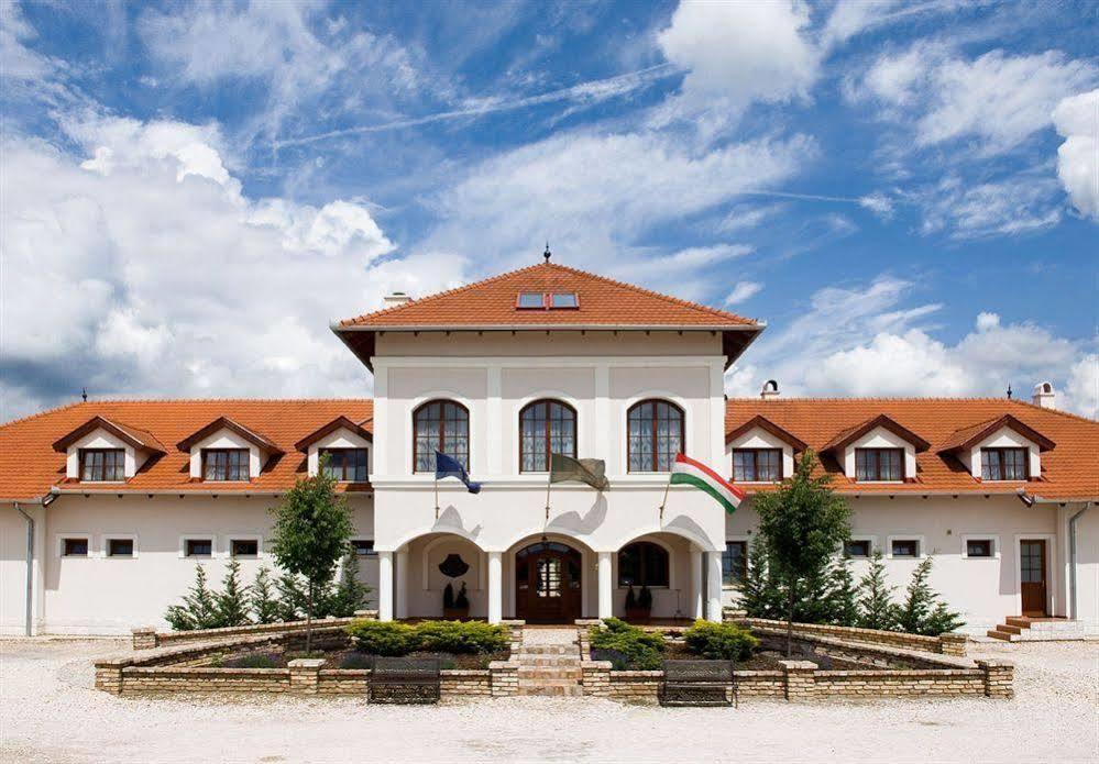 Bodrogi Kuria Wellness Hotel Inárcs Zewnętrze zdjęcie